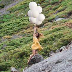 Wonderful Journey robe jaune yellow dress- Aurélia Faudot - photographe - zoom