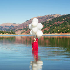 Wonderful Journey robe rouge red dress- Aurélia Faudot - photographe