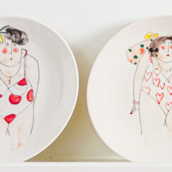 Lot 4 assiettes 2 - Set of 4 bathers' plates 2 - Colombo - céramique - détail